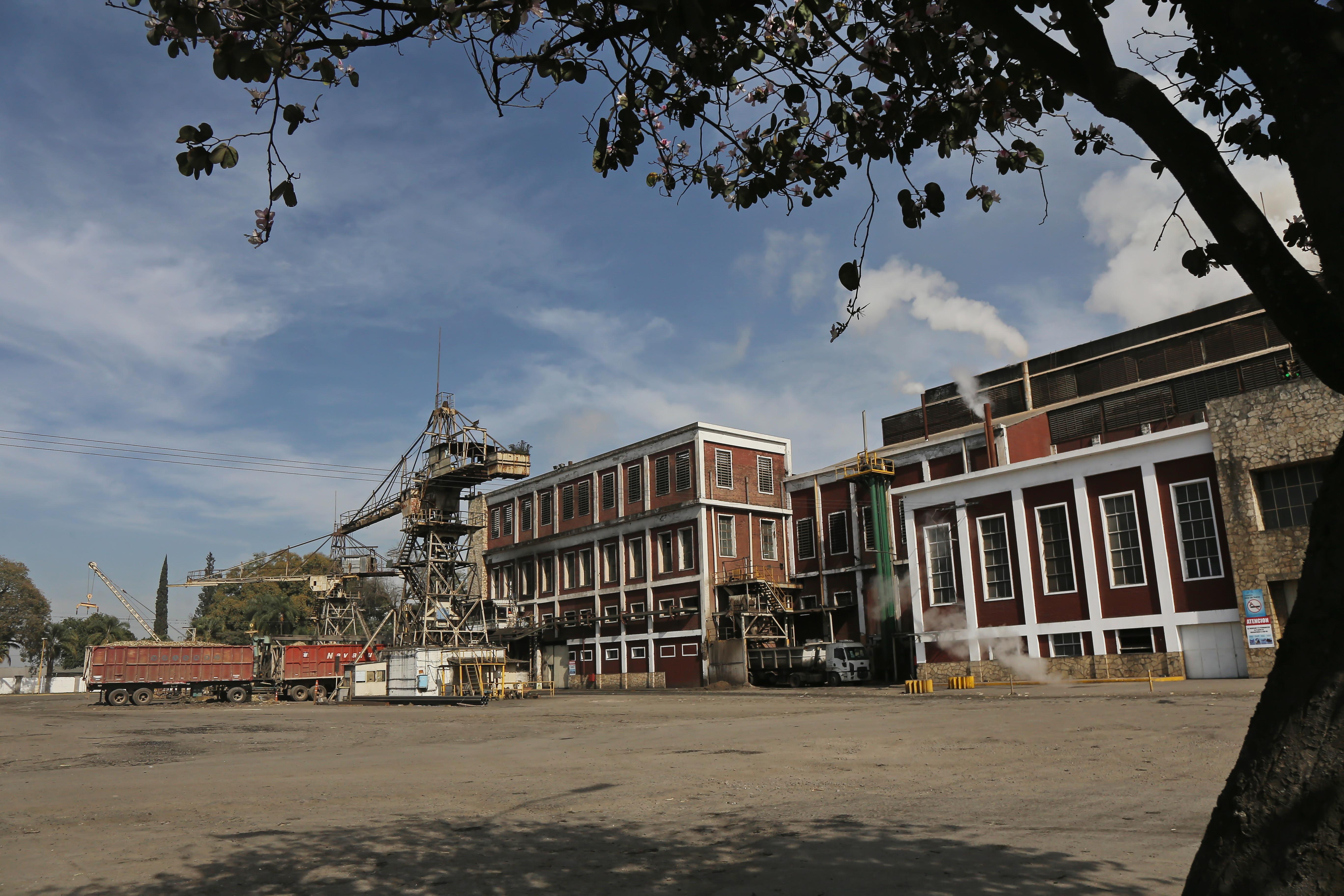 La zafra avanza en Tucumán con cinco ingenios moliendo